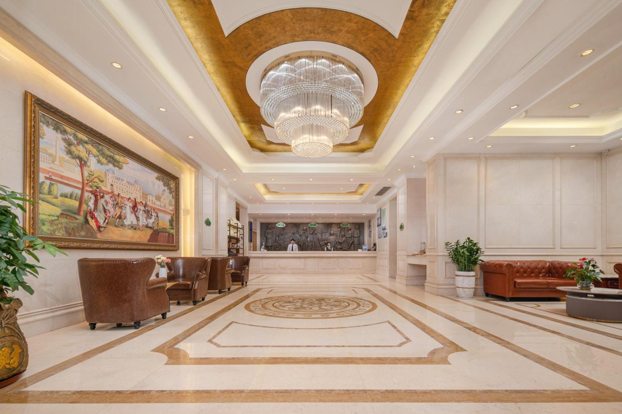 Vienna Hotel Shenzhen Fuyong Subway Station Εξωτερικό φωτογραφία